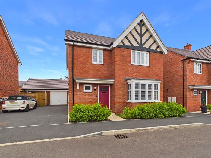 4 Bedroom Detached House For Sale In Thresher Street, Stratford-Upon-Avon, CV37