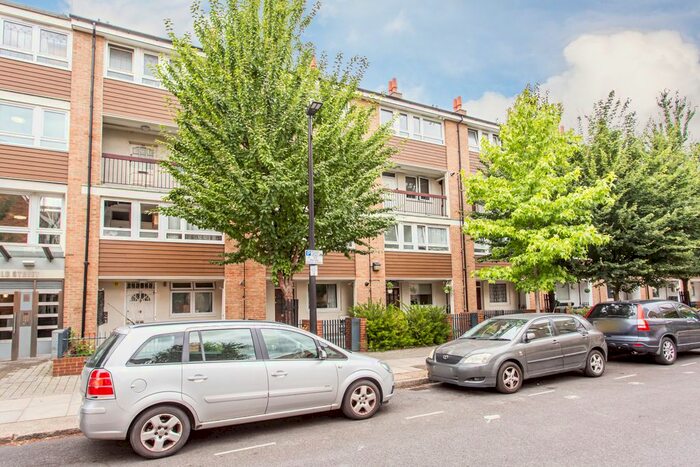 3 Bedroom Flat To Rent In Brownfield Street, London, E14