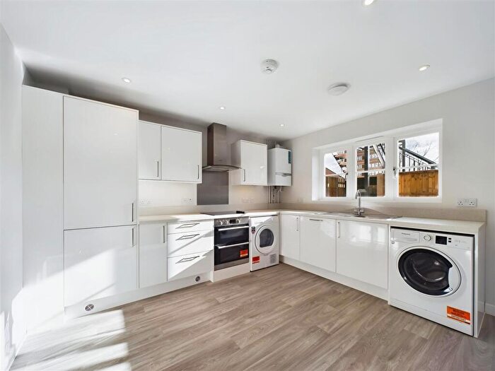 1 Bedroom Flat To Rent In Wratten Road East, Hitchin, SG5