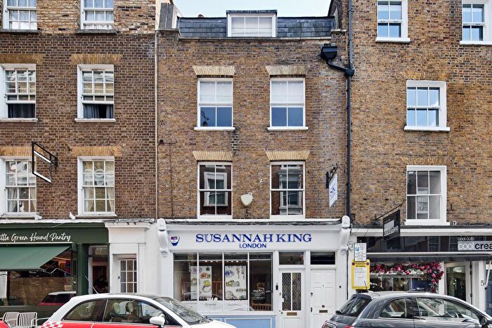 2 Bedroom Maisonette For Sale In Holland Street, London, W8