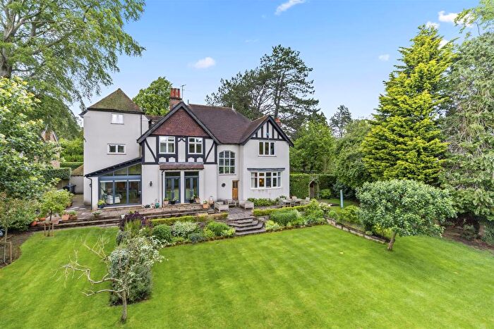 7 Bedroom Detached House For Sale In Clifford Road, Ilkley, LS29