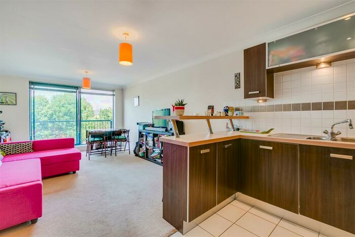 1 Bedroom Flat To Rent In North Point, Tottenham Lane, Crouch End, N8