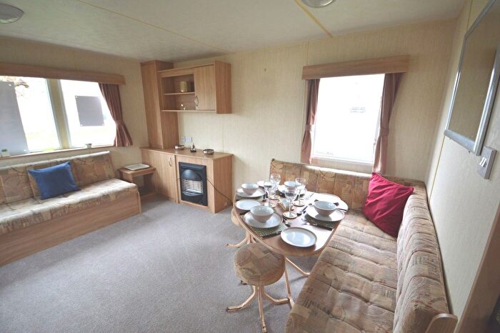 3 Bedroom Mobile/park Home For Sale In Dymchurch Road, New Romney, TN28