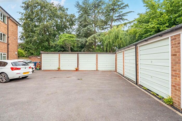 Garage / Parking To Rent In Hawkswell Gardens, Oxford, OX2