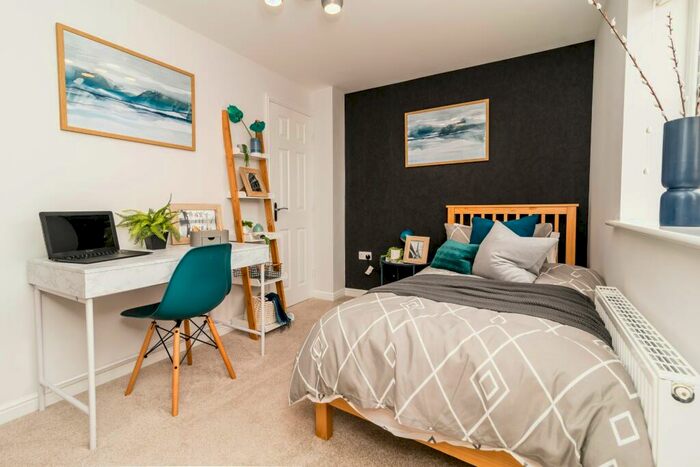 2 Bedroom Semi-Detached House For Sale In Rosewood Ave, Bolsover, Chesterfield, S44