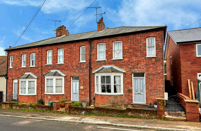 2 Bedroom House To Rent In Wheathampstead, Hertfordshire, AL4