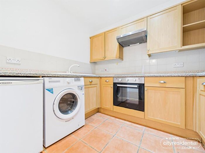 2 Bedroom Apartment To Rent In Waterloo Road, Liverpool, L3
