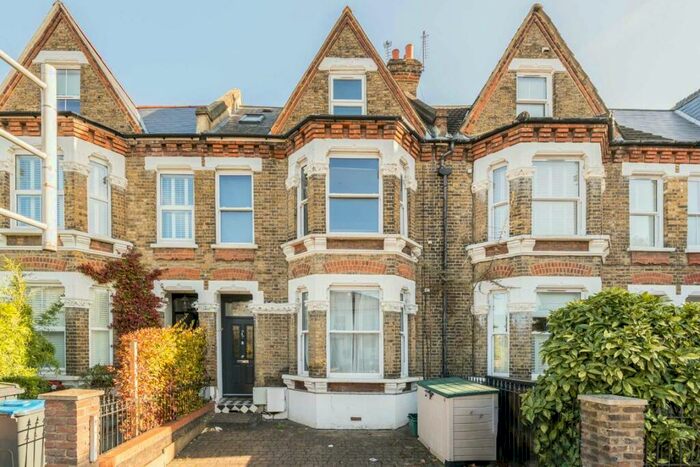 5 Bedroom House To Rent In Richmond Road, Kingston Upon Thames, KT2