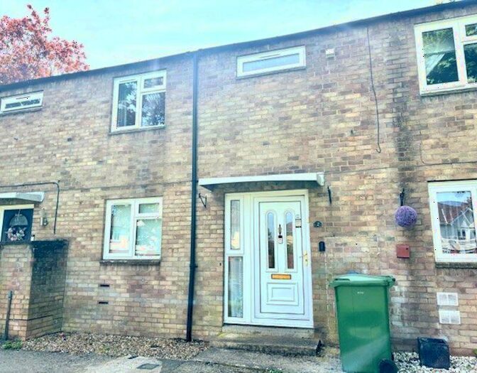 3 Bedroom Terraced House To Rent In Macaulay Square, Calne, SN11