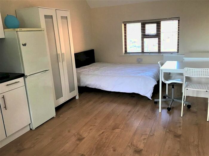 Studio To Rent In Broadlands Road, Southampton SO17