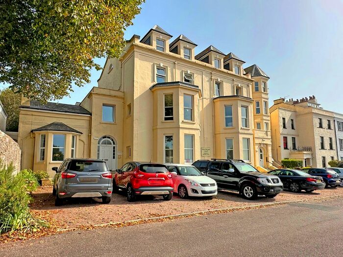 2 Bedroom Flat To Rent In Louisa Terrace, Exmouth, EX8