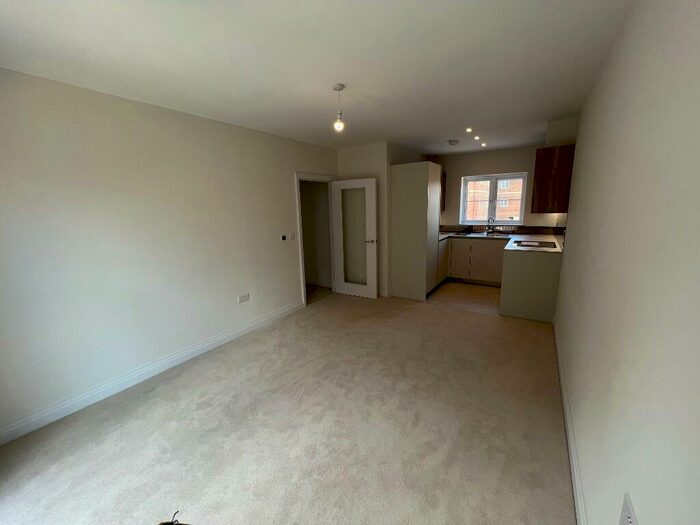 1 Bedroom Apartment To Rent In Evergreen Walk, Abbey Barn Park, High Wycombe, HP10