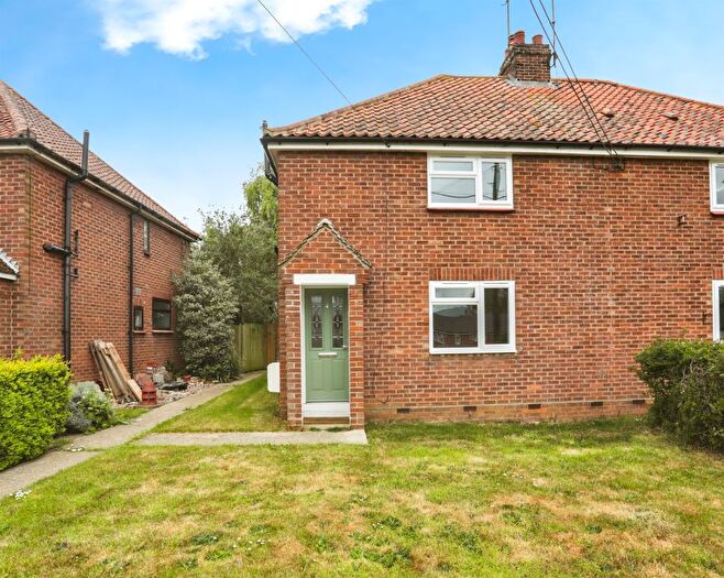 3 Bedroom Semi-Detached House For Sale In Blyth Row, Parham, Woodbridge, IP13