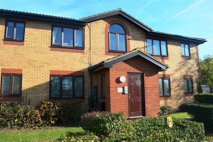 1 Bedroom Apartment To Rent In Oakley Court, Churchill Close, Dartford, DA1