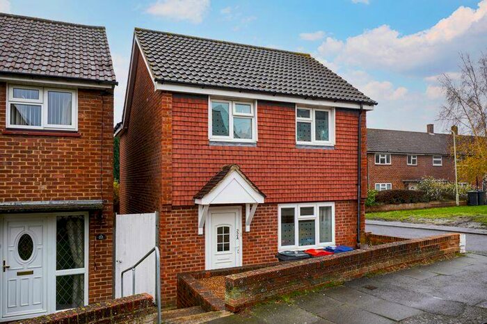 5 Bedroom Detached House To Rent In Miller Avenue, Canterbury, CT2