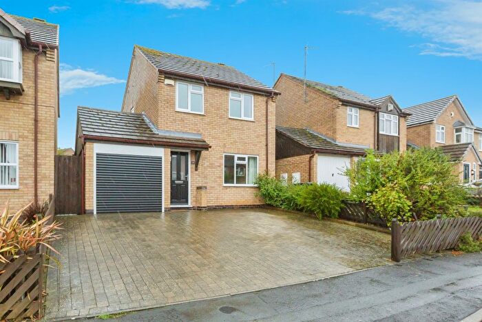 3 Bedroom Detached House For Sale In Ashurst Close, Wigston, LE18