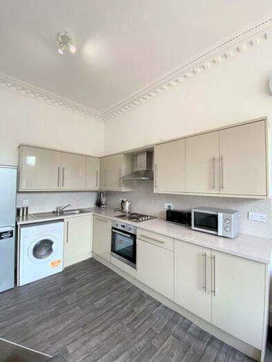 4 Bedroom Flat To Rent In Dalkeith Road, Newington, Edinburgh, EH16