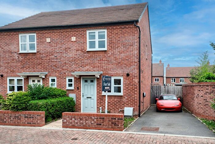 2 Bedroom Semi-Detached House For Sale In Ravelin Close, Meon Vale, Warwickshire, CV37