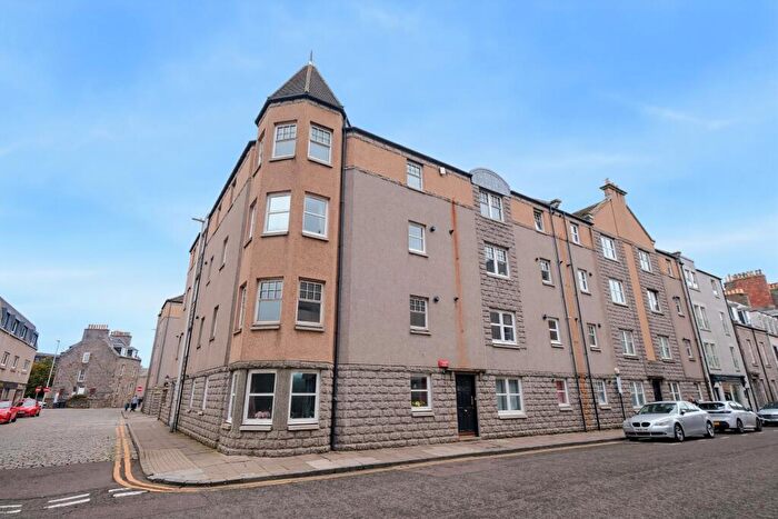 2 Bedroom Flat For Sale In F Chapel Street, Aberdeen, AB10