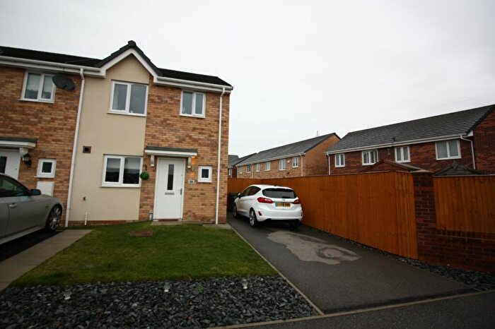 3 Bedroom Town House To Rent In Gower Way, Rawmarsh, S62