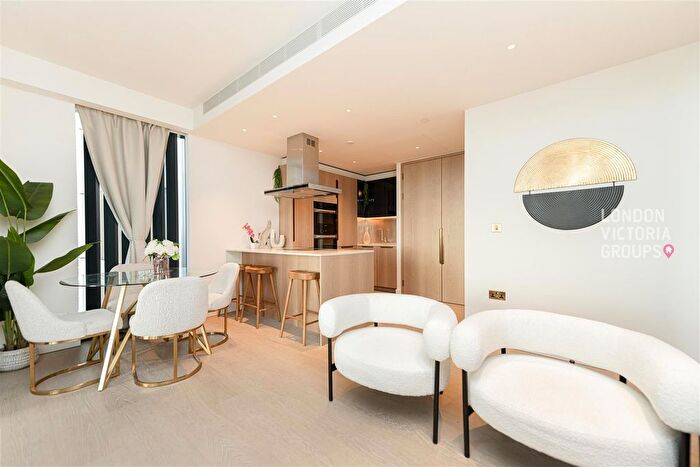 2 Bedroom Flat To Rent In River Park Tower, Nine Elms Lane, London, SW8