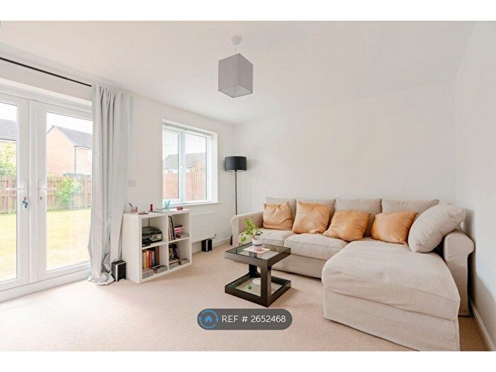 3 Bedroom Semi-Detached House To Rent In Armytage Grove, Burnley, BB12