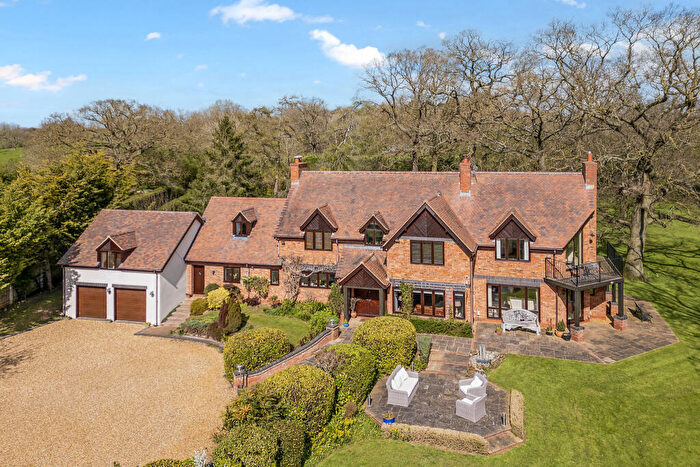 6 Bedroom Detached House For Sale In Welcombe Hills, Stratford-Upon-Avon, CV37