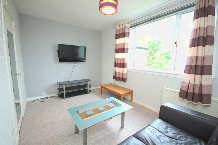 2 Bedroom Apartment To Rent In Merkland Road, Top Floor Left, Aberdeen, AB24