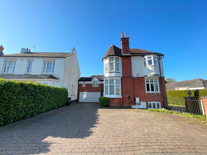 5 Bedroom Detached House For Sale In Grange Lane, Thurnby, LE7