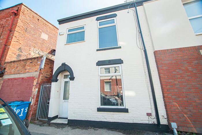 2 Bedroom End Of Terrace House To Rent In Perry Street, Kingston Upon Hull, HU3