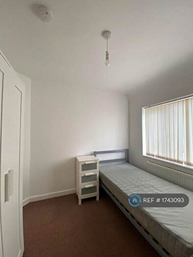 6 Bedroom Terraced House To Rent In Charter Avenue, Coventry, CV4