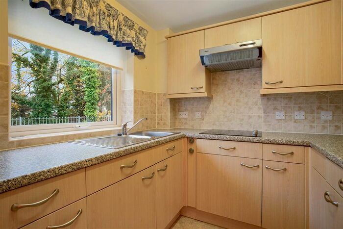 1 Bedroom Flat For Sale In Rivers Edge Court, Oaklands Drive, Okehampton EX20