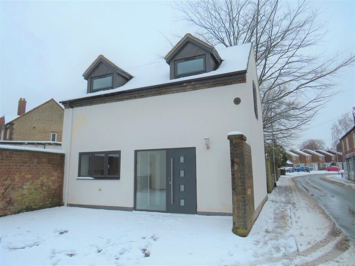 2 Bedroom Detached House To Rent In High Street, Cheslyn Hay, Walsall, WS6