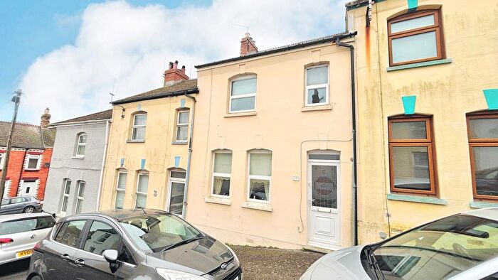 3 Bedroom Terraced House For Sale In Brymers Avenue, Portland, DT5