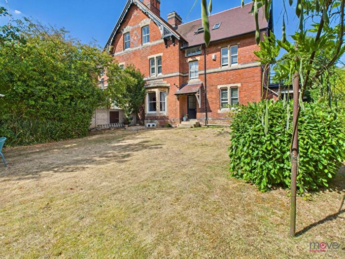 9 Bedroom Semi Detached House For Sale In Barnwood Road, Gloucester, GL4