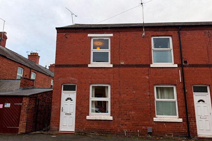 2 Bedroom End Of Terrace House To Rent In Villiers Street, LL13