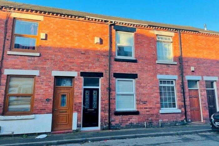2 Bedroom Property To Rent In Stubbs Gate, Newcastle, ST5