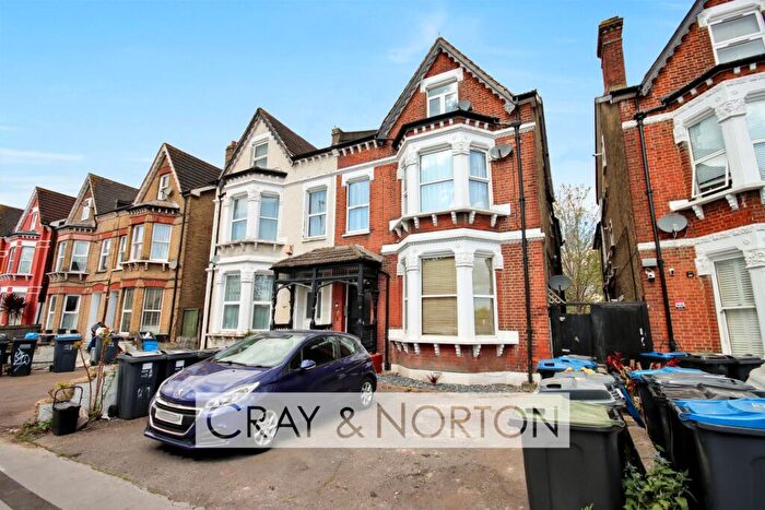 2 Bedroom Flat For Sale In Morland Road, Croydon, CR0