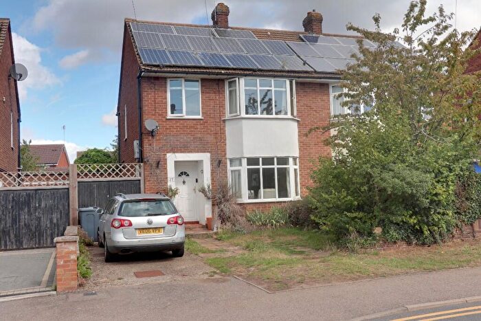4 Bedroom Semi-Detached House For Sale In Pound Avenue, Stevenage, Hertfordshire, SG1