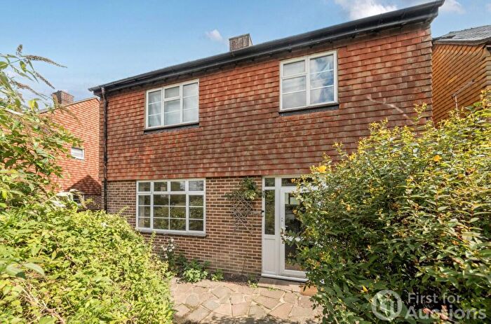 3 Bedroom Detached House For Sale In Gravel Road, Bromley, BR2