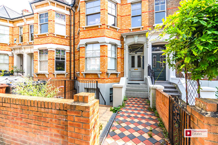 2 Bedroom Flat To Rent In Mildenhall Road, Lower Clapton, Hackney, E5