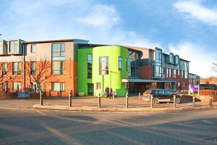 2 Bedroom Bungalow For Sale In Lavender Way, Sheffield, S5