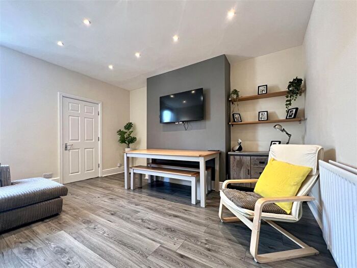 6 Bedroom Maisonette To Rent In Forsyth Road, Jesmond, NE2