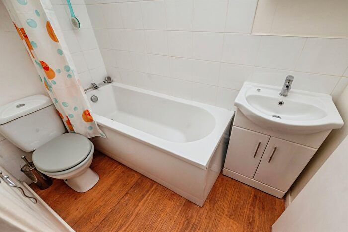 1 Bedroom Maisonette To Rent In Elkstone Close, Worcester, WR4