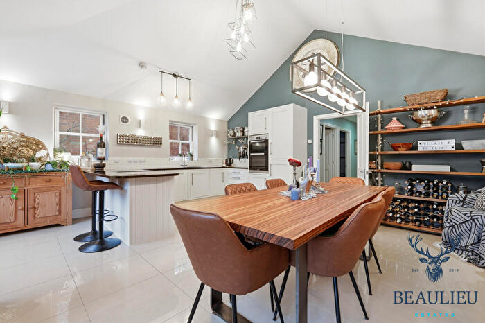 5 Bedroom Link Detached House For Sale In The Street, Little Waltham, CM3