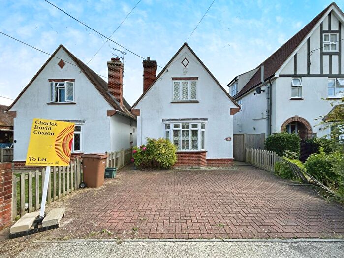2 Bedroom Detached House To Rent In Kingston Avenue, Chelmsford, CM2