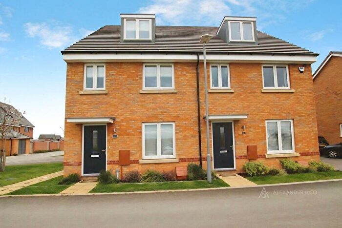 4 Bedroom House To Rent In Chevry Close, Glebe Farm, Milton Keynes, MK17