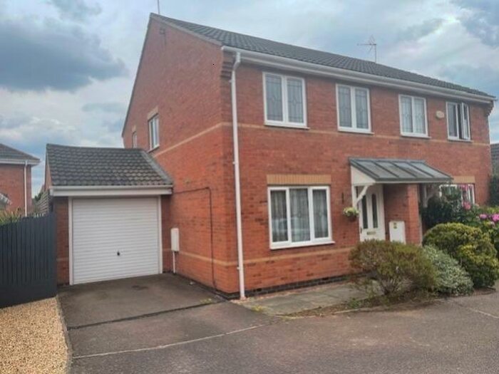 3 Bedroom Semi-Detached House To Rent In Moorhen Way, Buckingham, Buckinghamshire, MK18