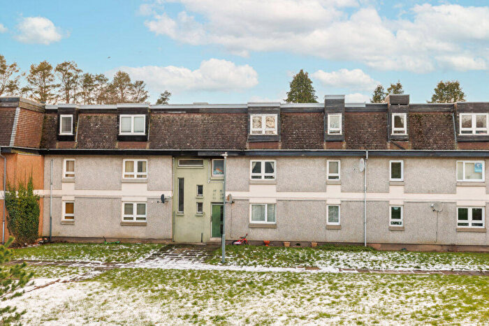 2 Bedroom Flat For Sale In Johnston Gardens, Peterculter, AB14