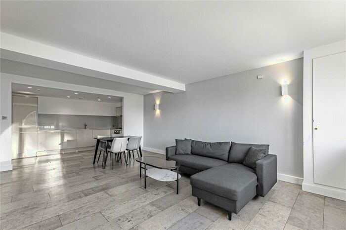 2 Bedroom Apartment To Rent In Tabernacle Street, Shoreditch, London, EC2A